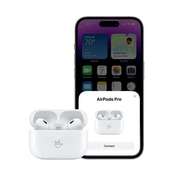 apple airpod pro 2 typeC beside Iphone